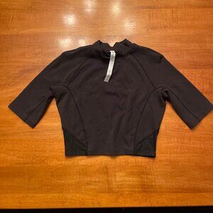 Lululemon Black Cropped Breezy Back Top - Size 6